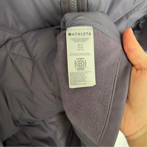 Athleta Rock Ridge Primaloft Vest size S - Picture 13 of 16